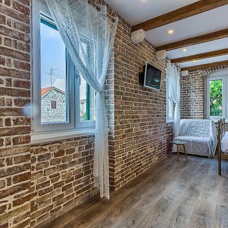 ספליט Charming Studio Apartment מראה חיצוני תמונה