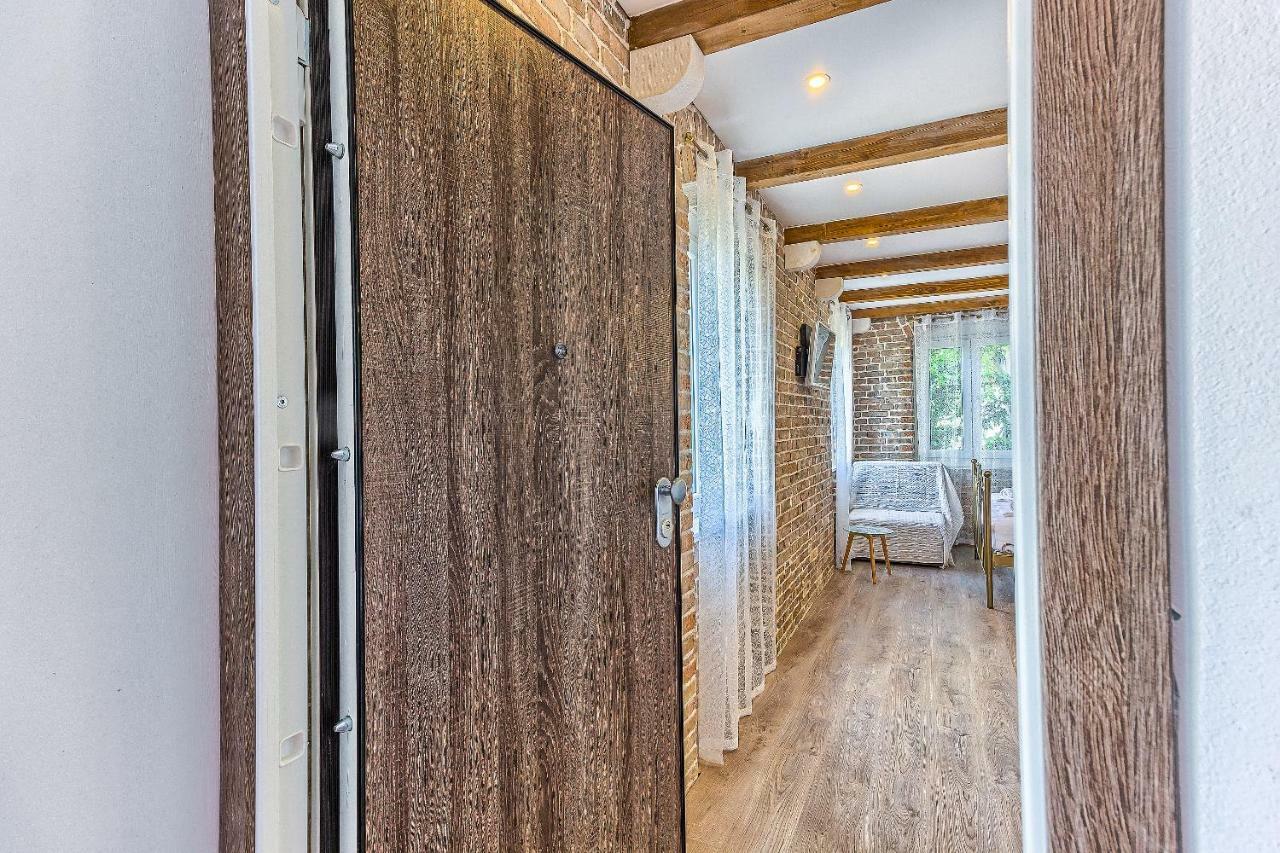 ספליט Charming Studio Apartment מראה חיצוני תמונה